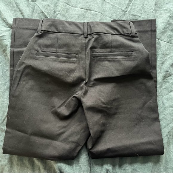 Old Navy High Rise Pixie Pants - Picture 3 of 3